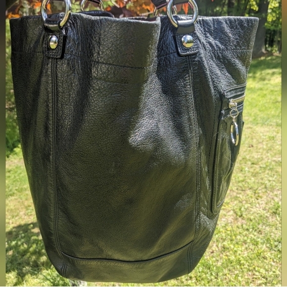 Coach Poppy Glam Tote Y2K Metallic Black Leather with silver accents EUC - Picture 16 of 16